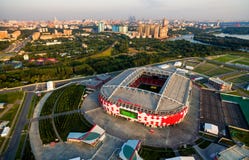 Vue aérienne de Spartak Stadium à Moscou image libre de droits Vue aérienne de Spartak Stadium à Moscou image libre de droits