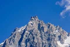 Vue d'Aiguille du Midi, une partie du massif de Mont Blanc photos stock Vue d'Aiguille du Midi, une partie du massif de Mont Blanc photos stock