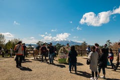 Vue d'Iwaki de bâti de parc de château de Hirosaki image libre de droits Vue d'Iwaki de bâti de parc de château de Hirosaki image libre de droits