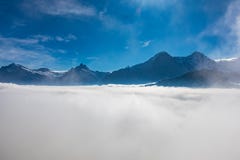 Vue de panorama des montagnes suisses d'alpes Eiger, Moench et Jungfrau images stock Vue de panorama des montagnes suisses d'alpes Eiger, Moench et Jungfrau images stock