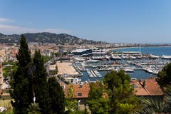 Vue de ville de Cannes, au sud des Frances, heure d'été image libre de droits Vue de ville de Cannes, au sud des Frances, heure d'été image libre de droits