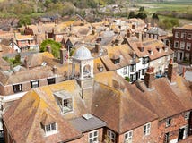 Vue des dessus de toit de la ville historique de Cinque Port de Rye photo stock Vue des dessus de toit de la ville historique de Cinque Port de Rye photo stock