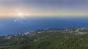 Vue des foros et de la Mer Noire en Crimée du secteur près de l'église de foros photo stock Vue des foros et de la Mer Noire en Crimée du secteur près de l'église de foros photo stock