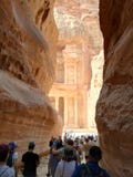 Vue du trésor dans PETRA, Jordanie images libres de droits Vue du trésor dans PETRA, Jordanie images libres de droits