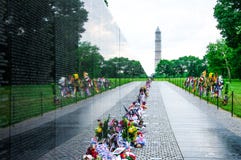 Vétérans du Vietnam commémoratifs dans le Washington DC, Etats-Unis image stock Vétérans du Vietnam commémoratifs dans le Washington DC, Etats-Unis image stock