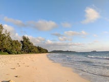 Waimanalo Beach at Dawn looking towards mokulua islands royalty free stock photos Waimanalo Beach at Dawn looking towards mokulua islands royalty free stock photos