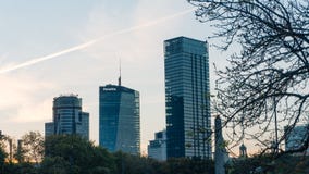 Warszawacentrum med slotten av kulturvetenskap arkivbilder Warszawacentrum med slotten av kulturvetenskap arkivbilder