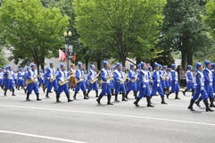 Washington DC, 4 Juli 2017: Schoolteam bij de Parade voor 4 Juli van Washington District van Colombia de V.S. Washington DC, 4 Juli 2017: Schoolteam bij de Parade voor 4 Juli van Washington District van Colombia de V.S.