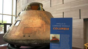 WASHINGTON, DC, USA - SEPTEMBER 10, 2015: A View Of The Apollo 11 Command Module In Washington Stock Image WASHINGTON, DC, USA - SEPTEMBER 10, 2015: A View Of The Apollo 11 Command Module In Washington Stock Image