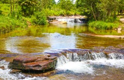 Wasserfall Kbal Chhay ist in Khan Prey Nup in Sihanoukville stockbild Wasserfall Kbal Chhay ist in Khan Prey Nup in Sihanoukville stockbild
