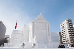 Wat Benchamabophit (le temple de marbre), festival de neige de Sapporo 2013 photos libres de droits Wat Benchamabophit (le temple de marbre), festival de neige de Sapporo 2013 photos libres de droits
