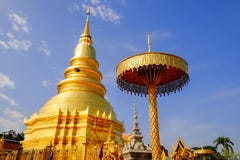 Wat phra das hariphunchai stockbilder Wat phra das hariphunchai stockbilder