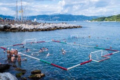Waterpolo en mer photos libres de droits Waterpolo en mer photos libres de droits