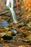 Waterval II van de herfst royalty-vrije stock afbeelding Waterval II van de herfst royalty-vrije stock afbeelding