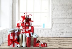 Weihnachts- und des neuen Jahresgeschenke lizenzfreie stockbilder Weihnachts- und des neuen Jahresgeschenke lizenzfreie stockbilder