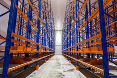 Weite Gebiete für Lagerung von Waren, Speichergestell stockbilder Weite Gebiete für Lagerung von Waren, Speichergestell stockbilder