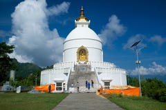 Weltfriedenspagode, Pokhara, Nepal stockfotografie Weltfriedenspagode, Pokhara, Nepal stockfotografie
