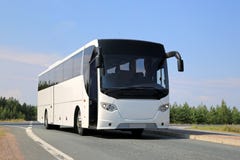 White Bus On The Road Royalty Free Stock Photos White Bus On The Road Royalty Free Stock Photos