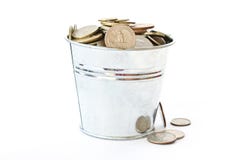 wiadro monety folowali Zdjęcie Stock wiadro monety folowali Zdjęcie Stock