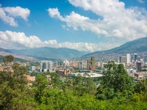 Widok Z Lotu Ptaka Medellin od Nutibara wzgórza zdjęcie royalty free Widok Z Lotu Ptaka Medellin od Nutibara wzgórza zdjęcie royalty free