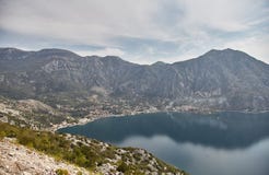 Widok zatoka Kotor od obserwacja pokładu Montenegro Lato zdjęcia stock Widok zatoka Kotor od obserwacja pokładu Montenegro Lato zdjęcia stock