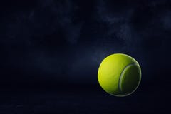 Wiedergabe 3d eines gelben Tennisballs auf einem dunklen Hintergrund lizenzfreie stockfotografie Wiedergabe 3d eines gelben Tennisballs auf einem dunklen Hintergrund lizenzfreie stockfotografie