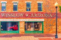 Winslow Arizona del águila de los pares del camión del arte de la ventana fotos de archivo libres de regalías Winslow Arizona del águila de los pares del camión del arte de la ventana fotos de archivo libres de regalías