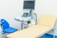Wnętrze medyczny pokój z ultradźwięku diagnostyka wyposażeniem Ja Obrazy Stock Wnętrze medyczny pokój z ultradźwięku diagnostyka wyposażeniem Ja Obrazy Stock