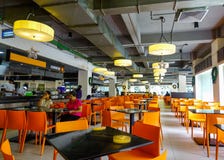Wnętrze nowożytna restauracja zdjęcie stock Wnętrze nowożytna restauracja zdjęcie stock