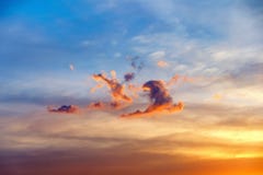 Wolk als dansende mensen wordt gevormd die stock foto Wolk als dansende mensen wordt gevormd die stock foto