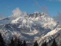 Wunderbares Panorama von Monte Pora zu Presolana nach Schneefälle Orobie Prealps, Bergamo Stockbilder Wunderbares Panorama von Monte Pora zu Presolana nach Schneefälle Orobie Prealps, Bergamo Stockbilder