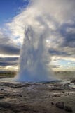 Wybuchać Geysir Strokkur w południowo-zachodni Iceland, Europa obrazy stock Wybuchać Geysir Strokkur w południowo-zachodni Iceland, Europa obrazy stock