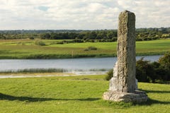 Wysokiej północy Przecinający i rzeczny shannon. Clonmacnoise. Irlandia obraz stock Wysokiej północy Przecinający i rzeczny shannon. Clonmacnoise. Irlandia obraz stock
