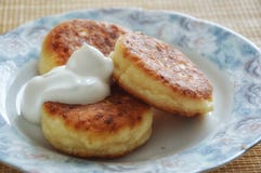 Wyśmienicie cheesecakes dla śniadania zdjęcie stock Wyśmienicie cheesecakes dla śniadania zdjęcie stock