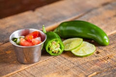 Wyśmienicie domowy robić Salsa Pico De Gallo z pomidorem, cebula, li obraz royalty free Wyśmienicie domowy robić Salsa Pico De Gallo z pomidorem, cebula, li obraz royalty free