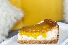 Wyśmienicie mangowy wapna cheesecake obraz royalty free Wyśmienicie mangowy wapna cheesecake obraz royalty free