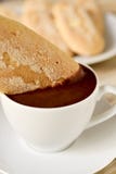 Xocolata i melindros, hete chocolade met typische gebakjes van Kat Stock Afbeelding Xocolata i melindros, hete chocolade met typische gebakjes van Kat Stock Afbeelding