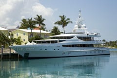 Yacht di sogno fotografia stock libera da diritti Yacht di sogno fotografia stock libera da diritti