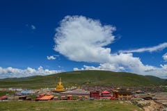 Yarchen Gar Monastery dans Garze tibétain photo stock Yarchen Gar Monastery dans Garze tibétain photo stock