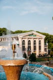 Yessentuki, territorio de Stavropol/Rusia - 14 de mayo de 2018: Parque del teatro imagenes de archivo Yessentuki, territorio de Stavropol/Rusia - 14 de mayo de 2018: Parque del teatro imagenes de archivo