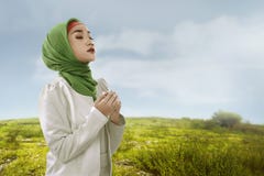 Young asian muslim woman look beauty with hijabstyle royalty free stock photography Young asian muslim woman look beauty with hijabstyle royalty free stock photography