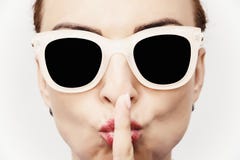 Young caucasian glamour woman with stylish sunglasses and finger royalty free stock photography Young caucasian glamour woman with stylish sunglasses and finger royalty free stock photography