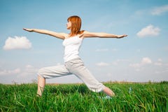 Young girl doing yoga in the park Royalty Free Stock Images Young girl doing yoga in the park Royalty Free Stock Images