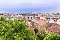 Zagreb-Vogelperspektive an einem regnerischen Tag stockfoto Zagreb-Vogelperspektive an einem regnerischen Tag stockfoto