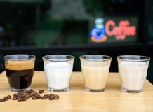 Zakończenie dlaczego robić lodowej latte kawie składnik kawa espresso fotografia stock Zakończenie dlaczego robić lodowej latte kawie składnik kawa espresso fotografia stock