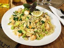 Zalm met Quinoa en Omega3-Zaden royalty-vrije stock foto Zalm met Quinoa en Omega3-Zaden royalty-vrije stock foto