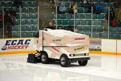 Zamboni in NCAA Hockey Game stock images Zamboni in NCAA Hockey Game stock images