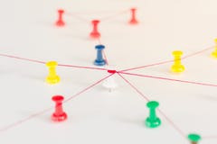 Zazębianie jednostki Networking, ogólnospołeczni środki, internet komunikaci abstrakt Mała sieć łącząca wielka sieć zdjęcia stock Zazębianie jednostki Networking, ogólnospołeczni środki, internet komunikaci abstrakt Mała sieć łącząca wielka sieć zdjęcia stock