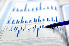 zdjęcie mapy pokazujące bilans finansowy zdjęcie stock zdjęcie mapy pokazujące bilans finansowy zdjęcie stock