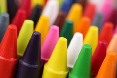 Zeichenstifte für das Malen für Kinder im Kindergarten stockbild Zeichenstifte für das Malen für Kinder im Kindergarten stockbild